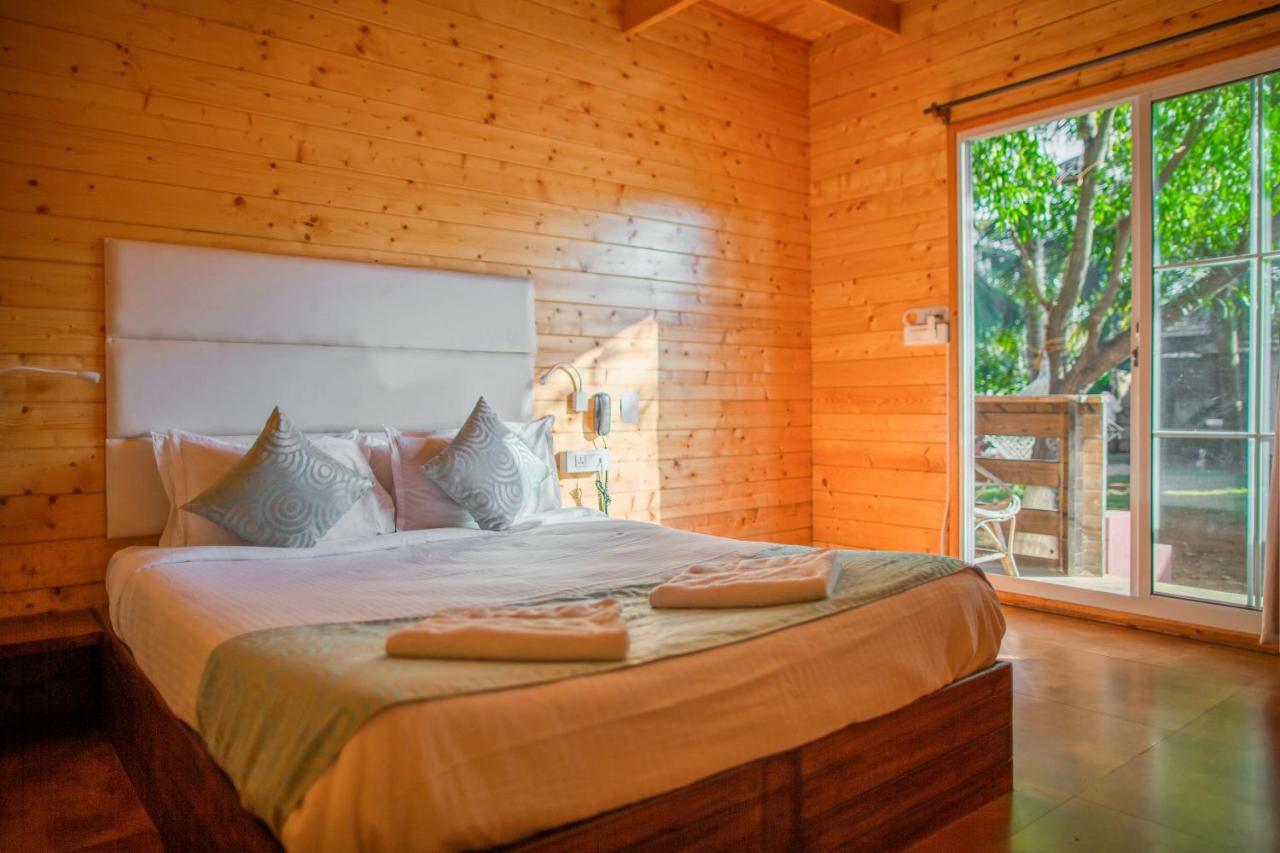 Aquatica Resorts & Spa Morjim Luaran gambar